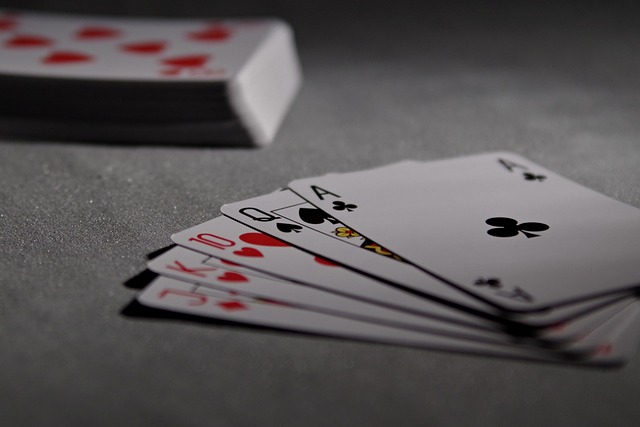 Explore the must-have features of modern online casinos, including game variety, mobile compatibility, secure payments, fair bonuses, and responsible gaming tools.